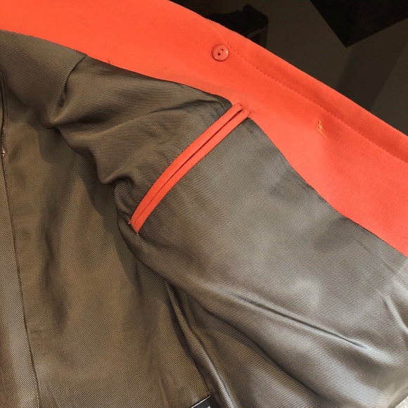 Le Chateau burnt orange blazer. Well made. Sz 4 - Picture 5 of 8